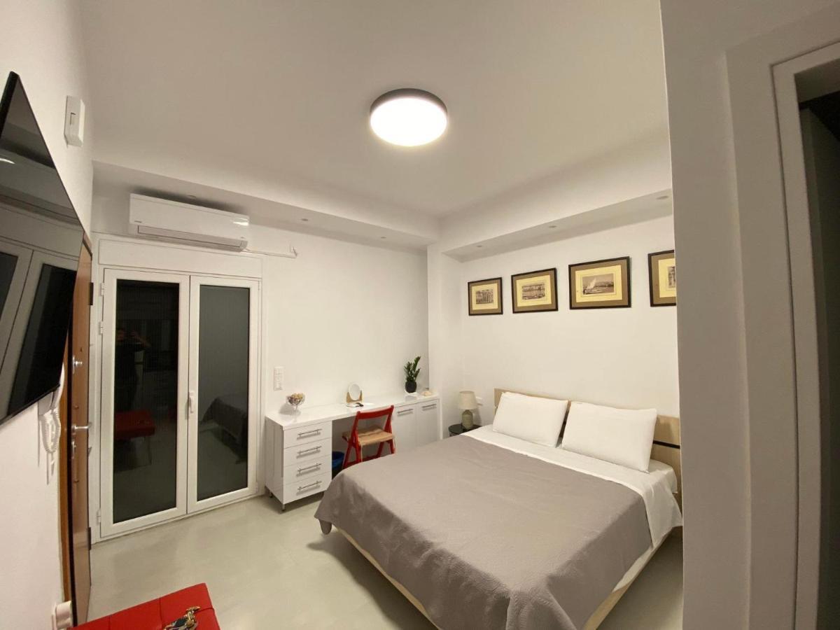 Modern Studio Apartment B Афины Экстерьер фото